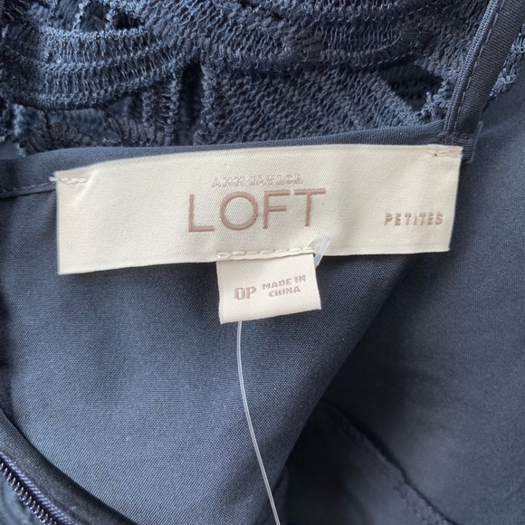 🎉 HP Ann Taylor LOFT Petite Lace dress - Picture 5 of 8